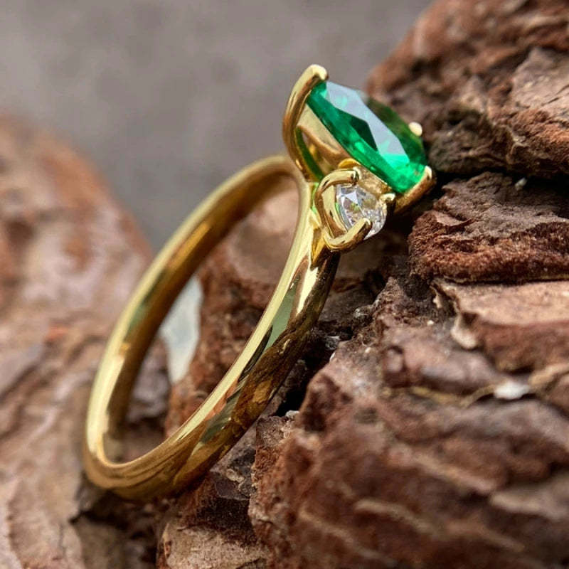 Fine Gren Pear Cut Moissanite Diamondss 18k Vermeil Gold Plated Solitarie Engagement Ring-Mix MIx Style