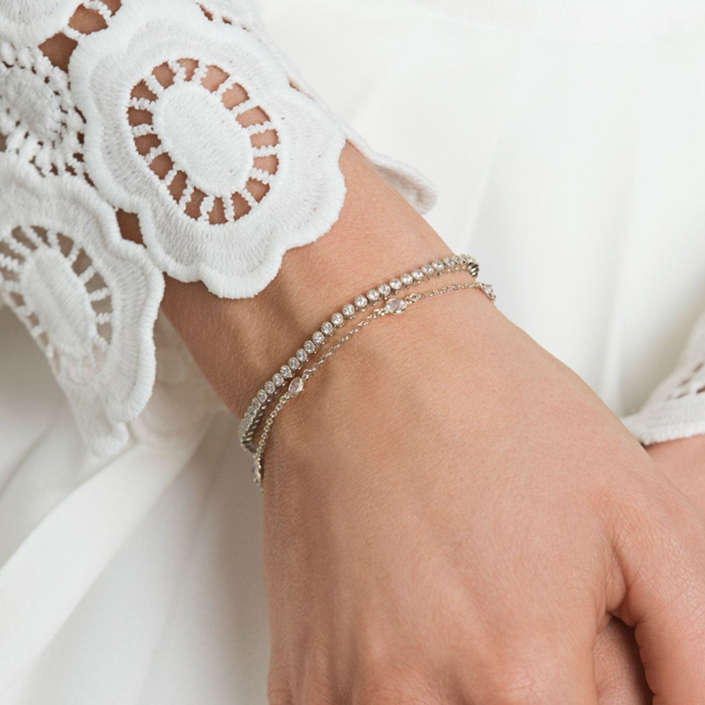 Regal Petite Tennis 18K White Gold Bracelet | Mix Mix Style [Hot Seller]-Mix MIx Style