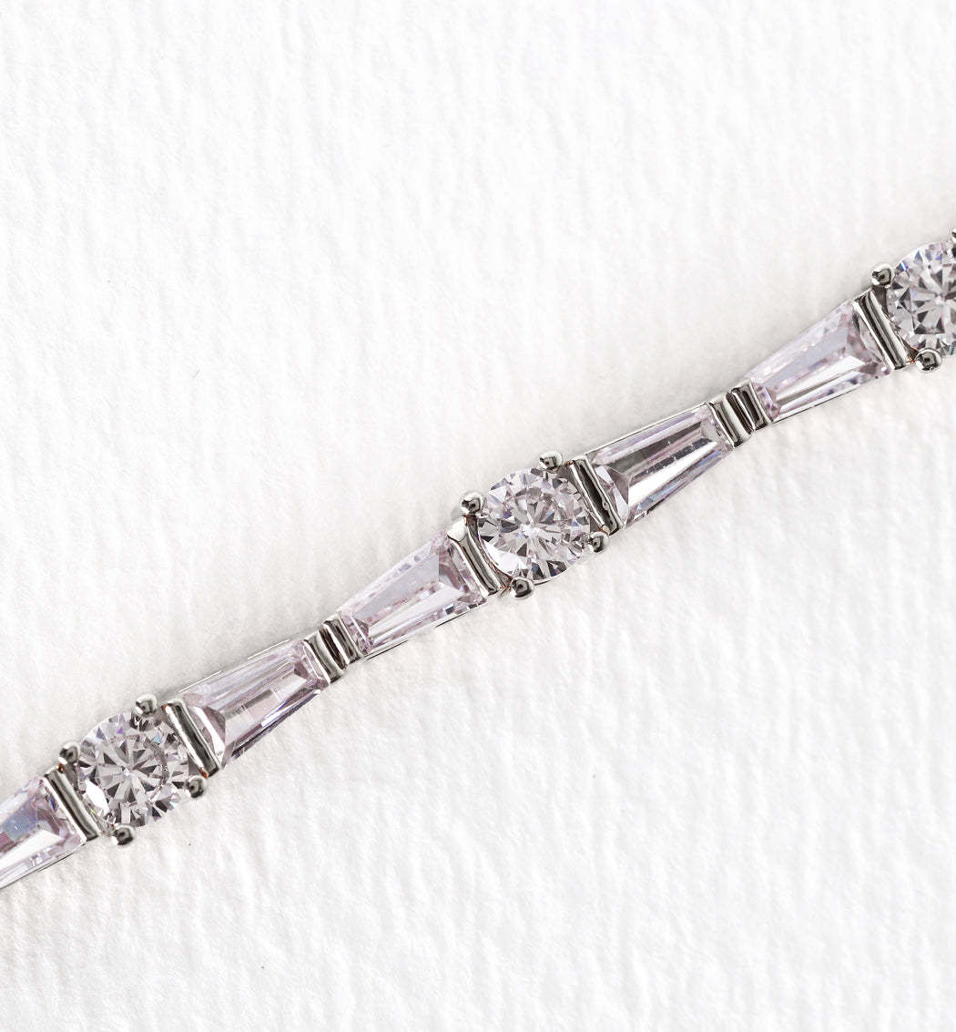 Deco Tapered Baguette 18K White Gold Tennis Bracelet | Mix Mix Style [Hot Seller]-Mix MIx Style