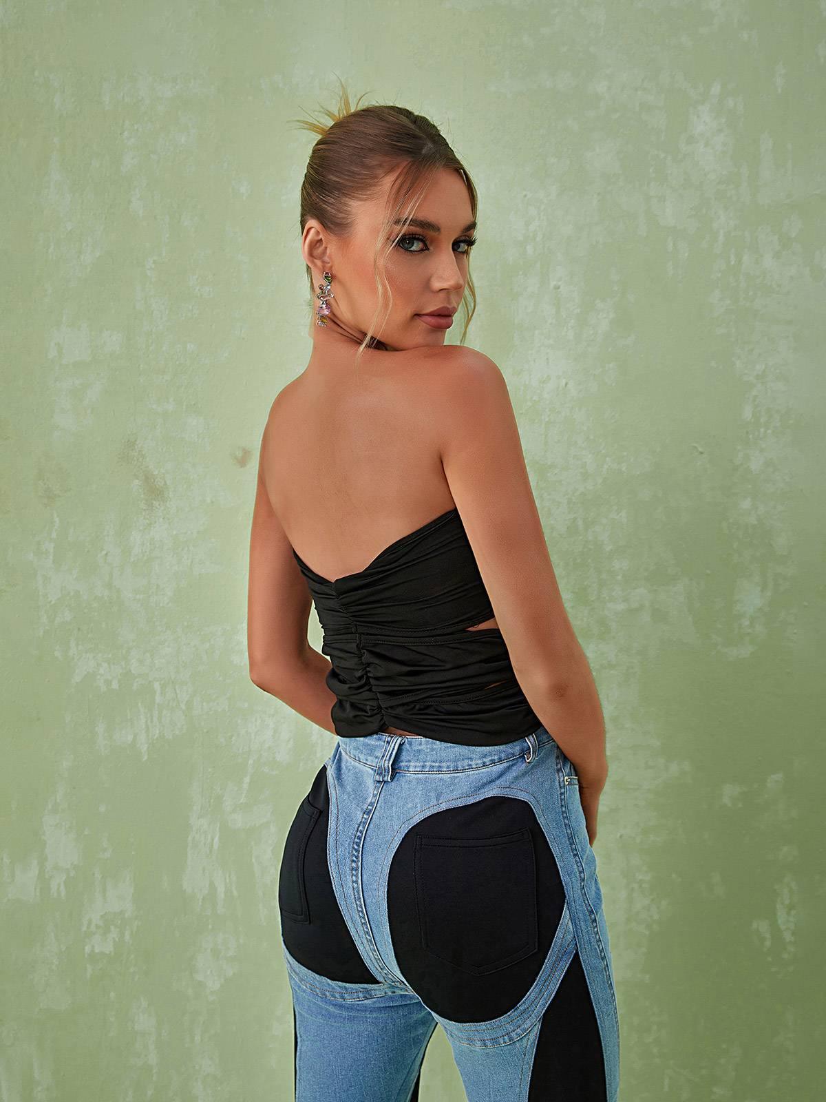 Demetria Flower Cutout Top In Black-Mix MIx Style