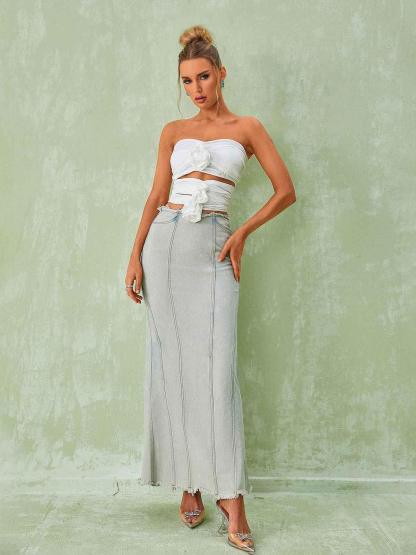 Demetria Flower Cutout Top In White-Mix MIx Style