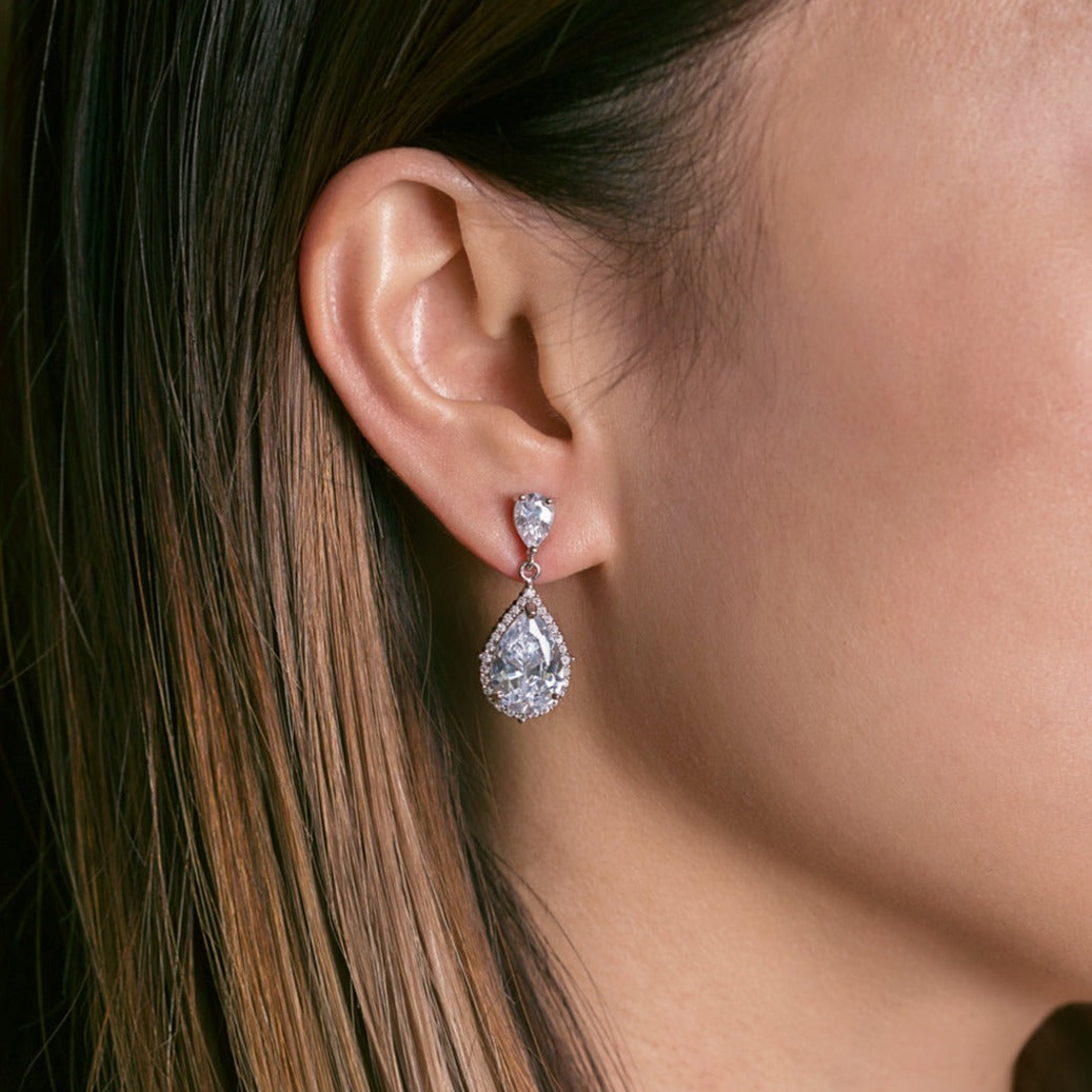 Regal Teardrop Moissanite 18K White Gold Earrings | Mix Mix Style [Hot Seller]-Mix MIx Style