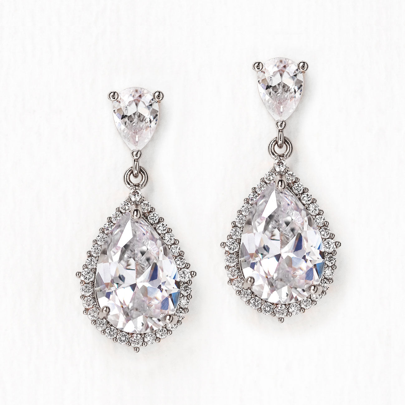 Regal Teardrop Moissanite 18K White Gold Earrings | Mix Mix Style [Hot Seller]-Mix MIx Style