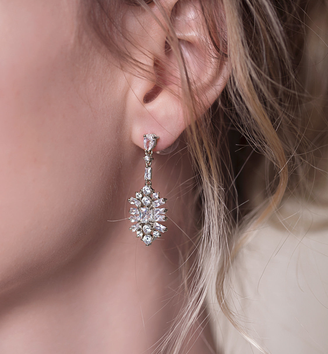 Deco Motif Drop 18K White Gold Earrings | Mix Mix Style [Hot Seller]-Mix MIx Style