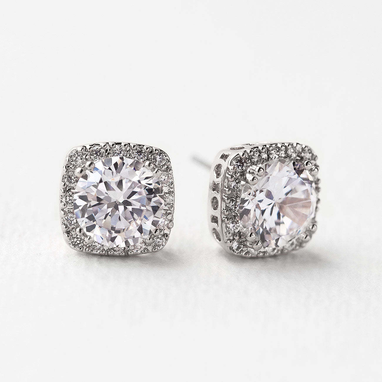 Cushion Stud Moissanite Diamond 18K White Gold Earrings | Mix Mix Style [Hot Seller]-Mix MIx Style