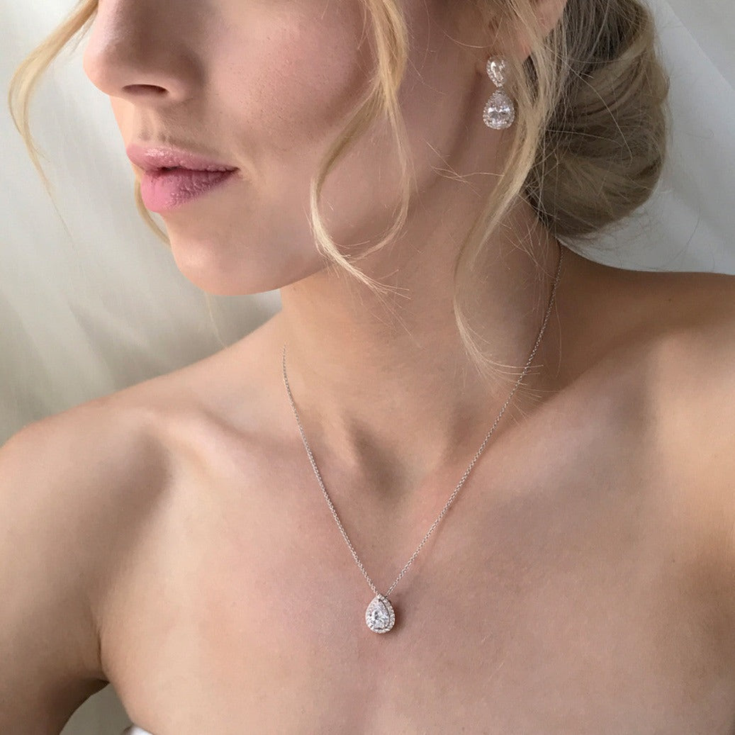 Classic Teardrop Moissanite 18K White Gold Earrings | Mix Mix Style [Hot Seller]-Mix MIx Style