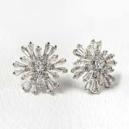 Star Diamond Stud 18K White Gold Earrings | Mix Mix Style [Hot Seller]-Mix MIx Style