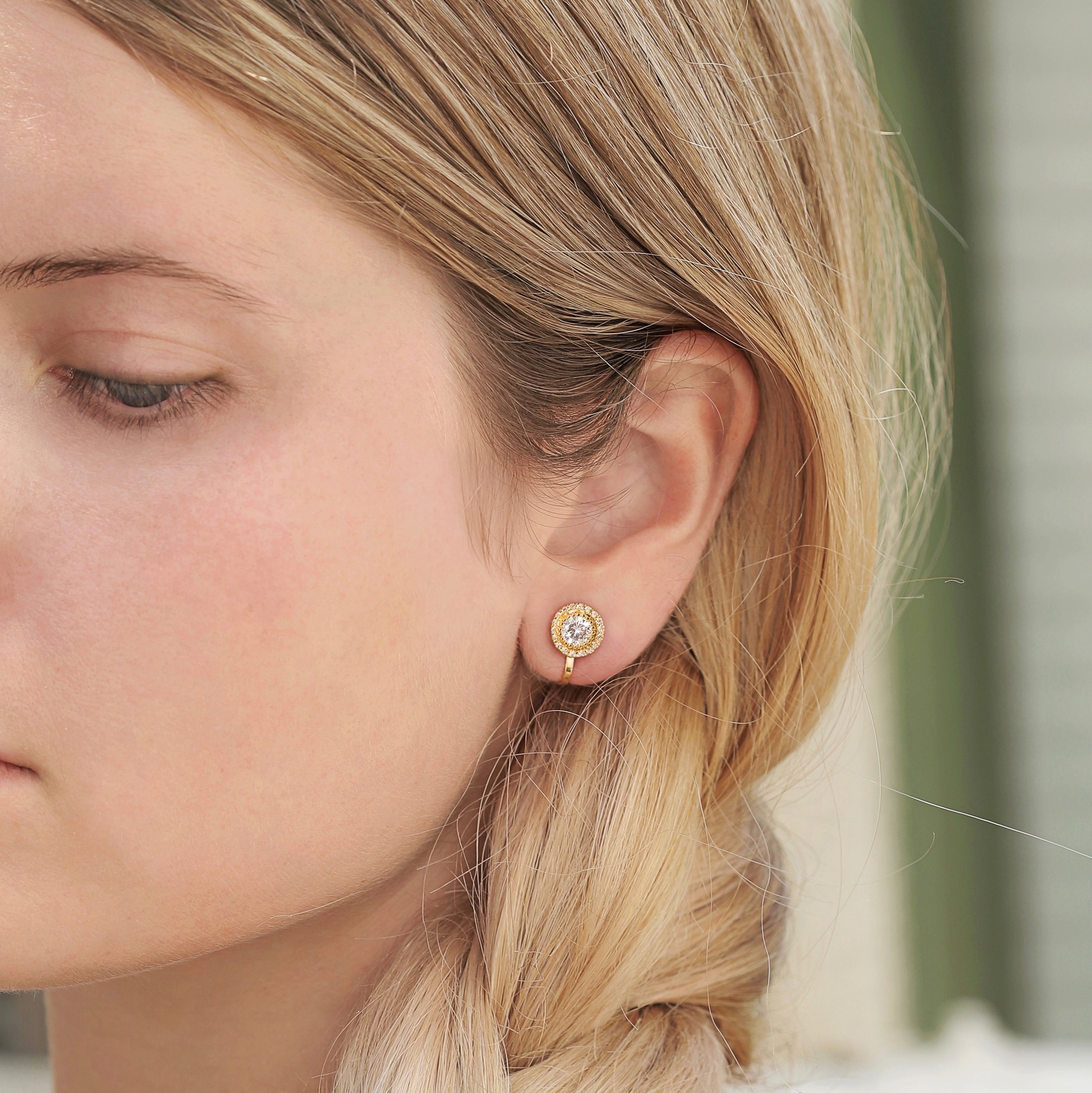 Solitaire Halo 18k Gold plated Studs | Mix Mix Style [Hot Seller]-Mix MIx Style