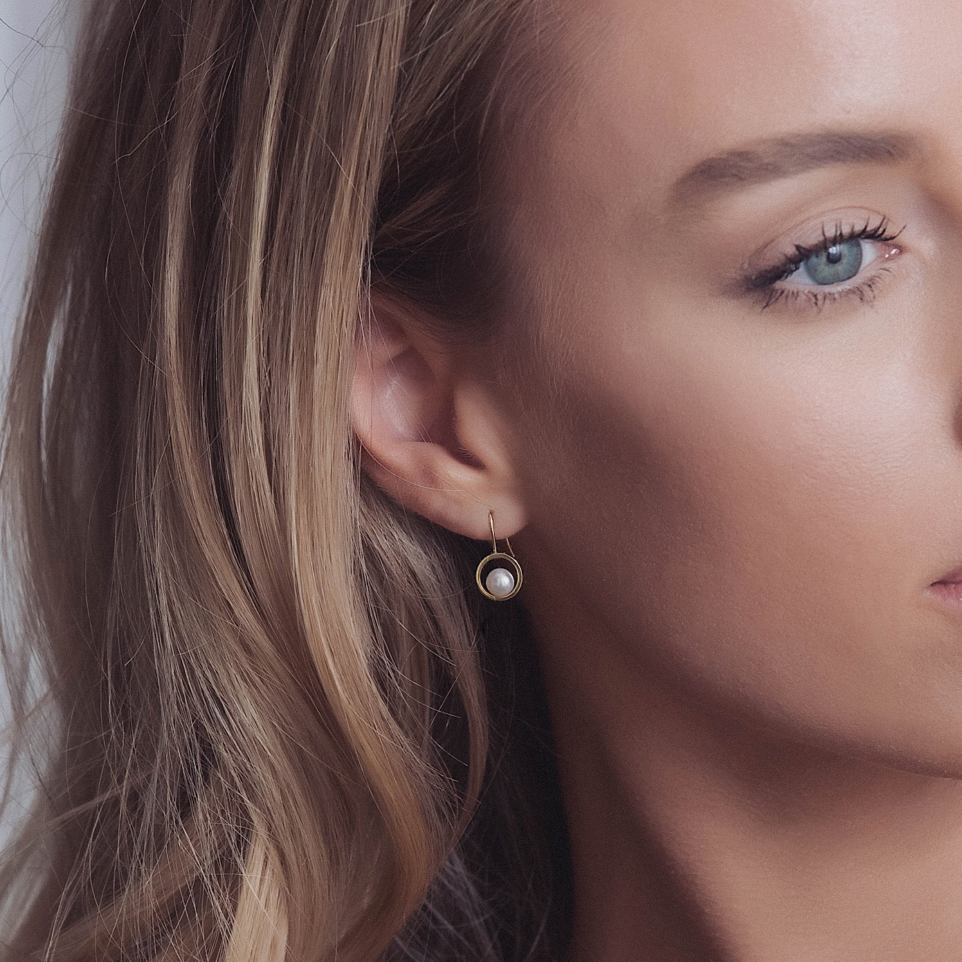 Tiny Pearl Drop 18K White Gold Earrings | Mix Mix Style [Hot Seller]-Mix MIx Style