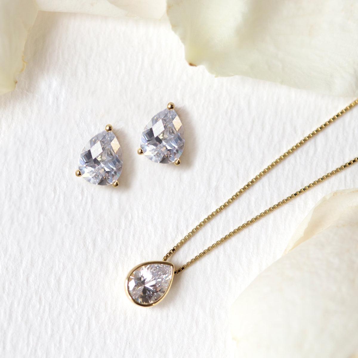 Solitaire Pear Moissanite 18k Gold Plated Stud Earrings | Mix Mix Style [Hot Seller]-Mix MIx Style