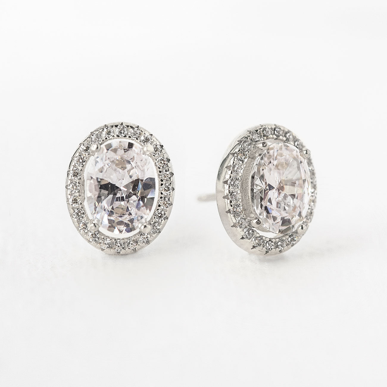 Oval Moissanite Stud 18K White Gold Earrings | Mix Mix Style [Hot Seller]-Mix MIx Style