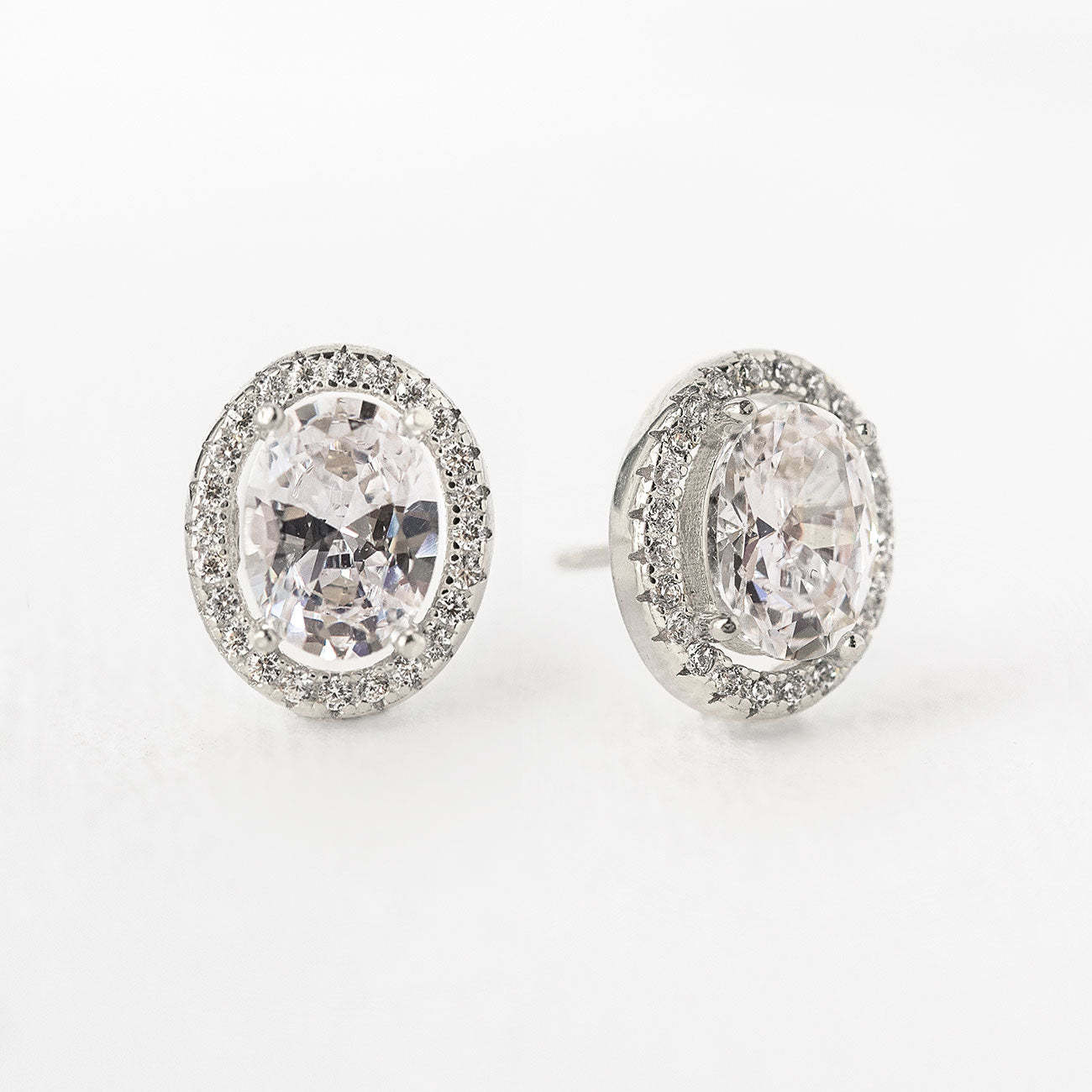Oval Moissanite Stud 18K White Gold Earrings | Mix Mix Style [Hot Seller]-Mix MIx Style