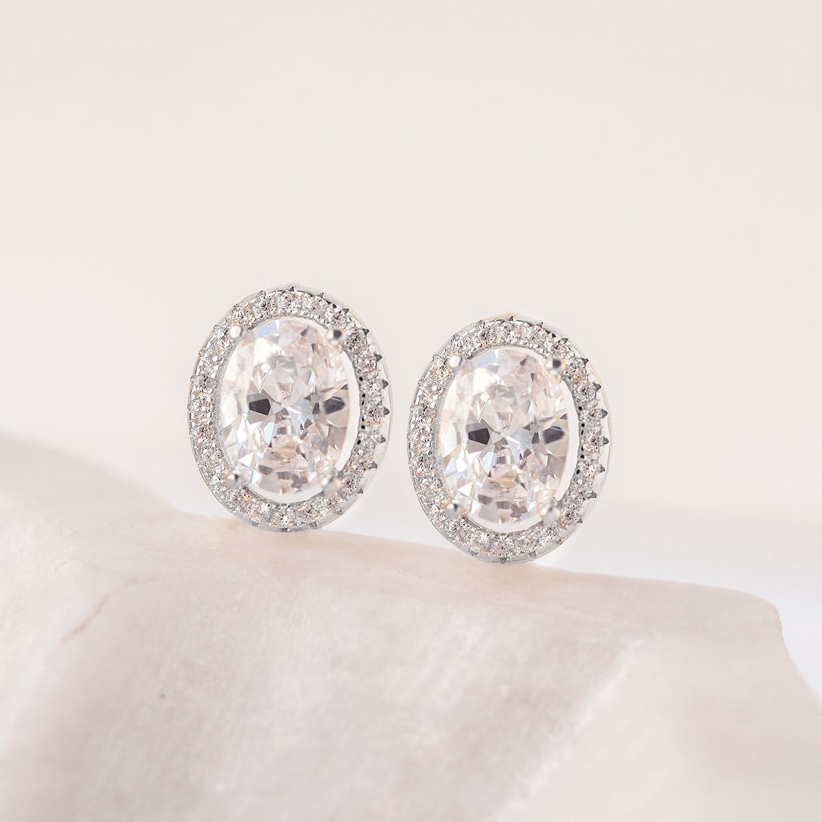 Oval Moissanite Stud 18K White Gold Earrings | Mix Mix Style [Hot Seller]-Mix MIx Style