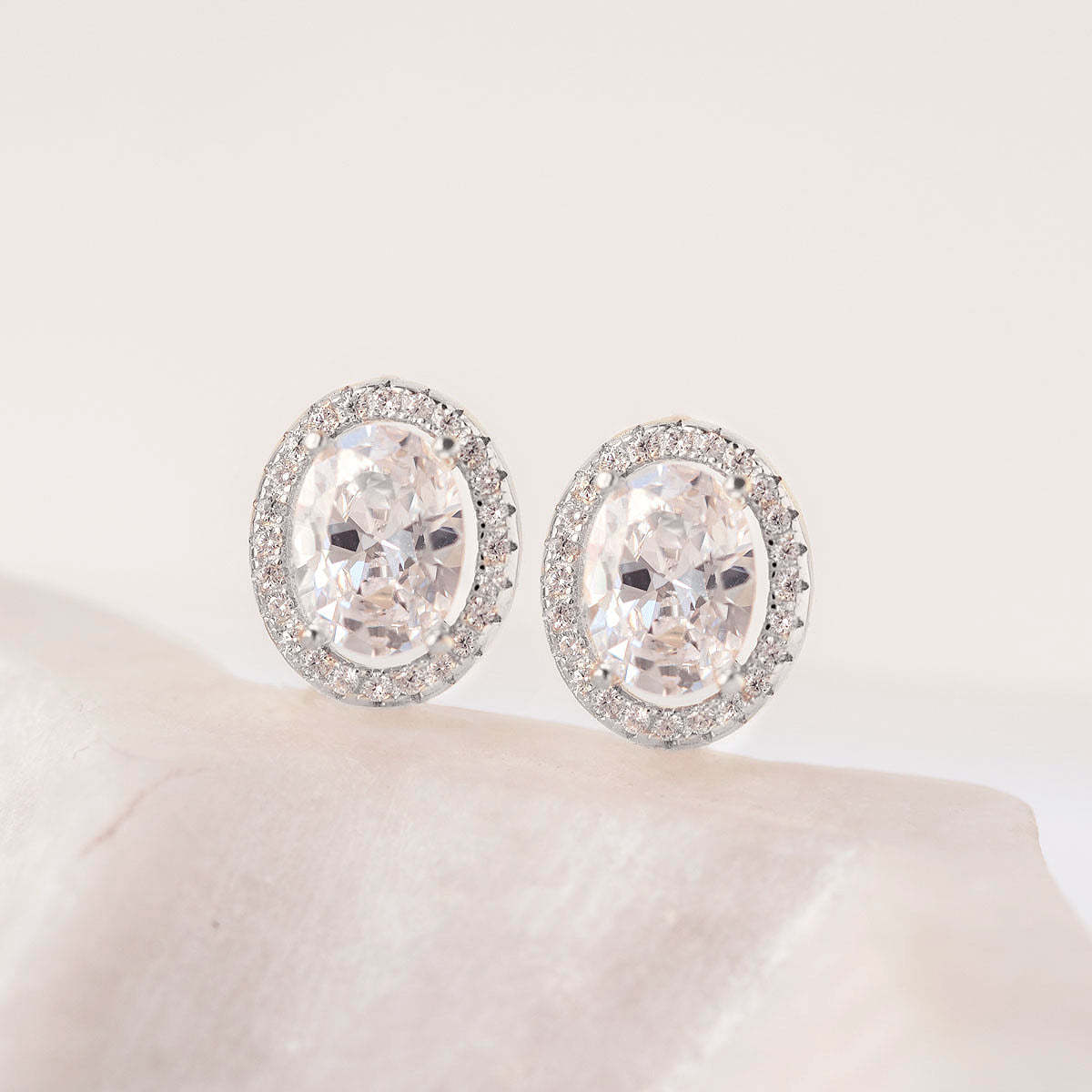 Oval Moissanite Stud 18K White Gold Earrings | Mix Mix Style [Hot Seller]-Mix MIx Style
