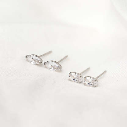 Tiny Oval 18K White Gold Studs | Mix Mix Style [Hot Seller]-Mix MIx Style