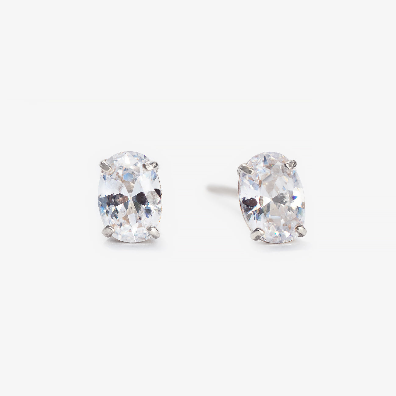 Oval Moissanite 18K White Gold Studs | Mix Mix Style [Hot Seller]-Mix MIx Style