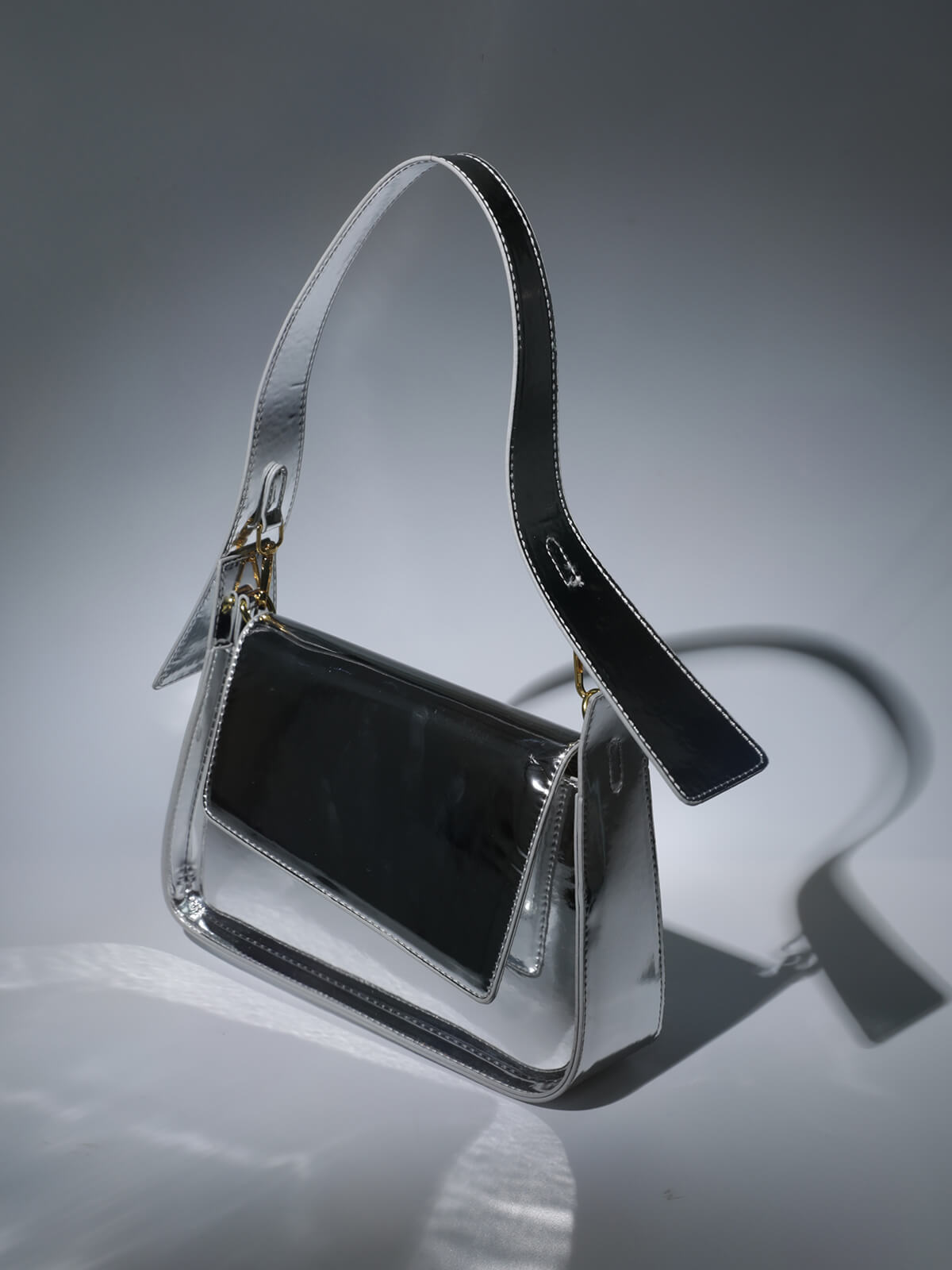 Eulalie Metallic Shoulder Bag In Silver Handbags & Evening Bags | Mix Mix Style [Hot Seller]-Mix MIx Style