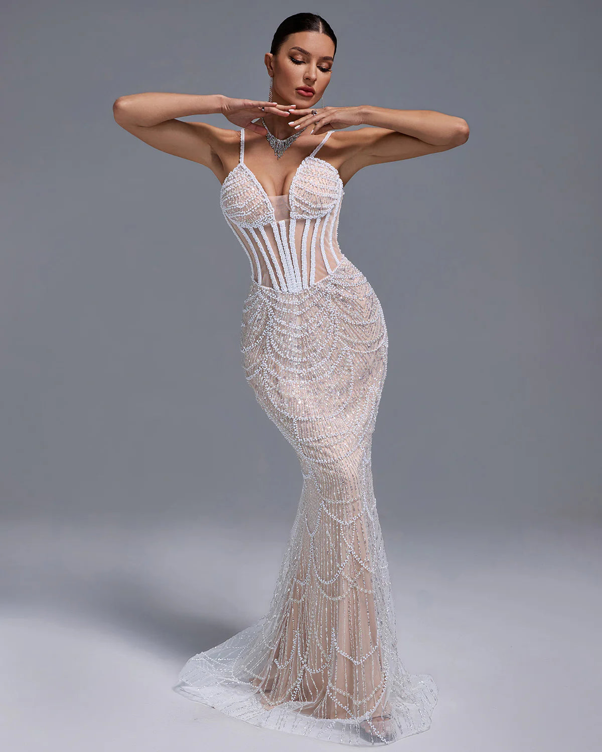 White V-neck Embellished Full Pearls Gauze Fishbone Bustier Party Maxi Dress | Mix Mix Style