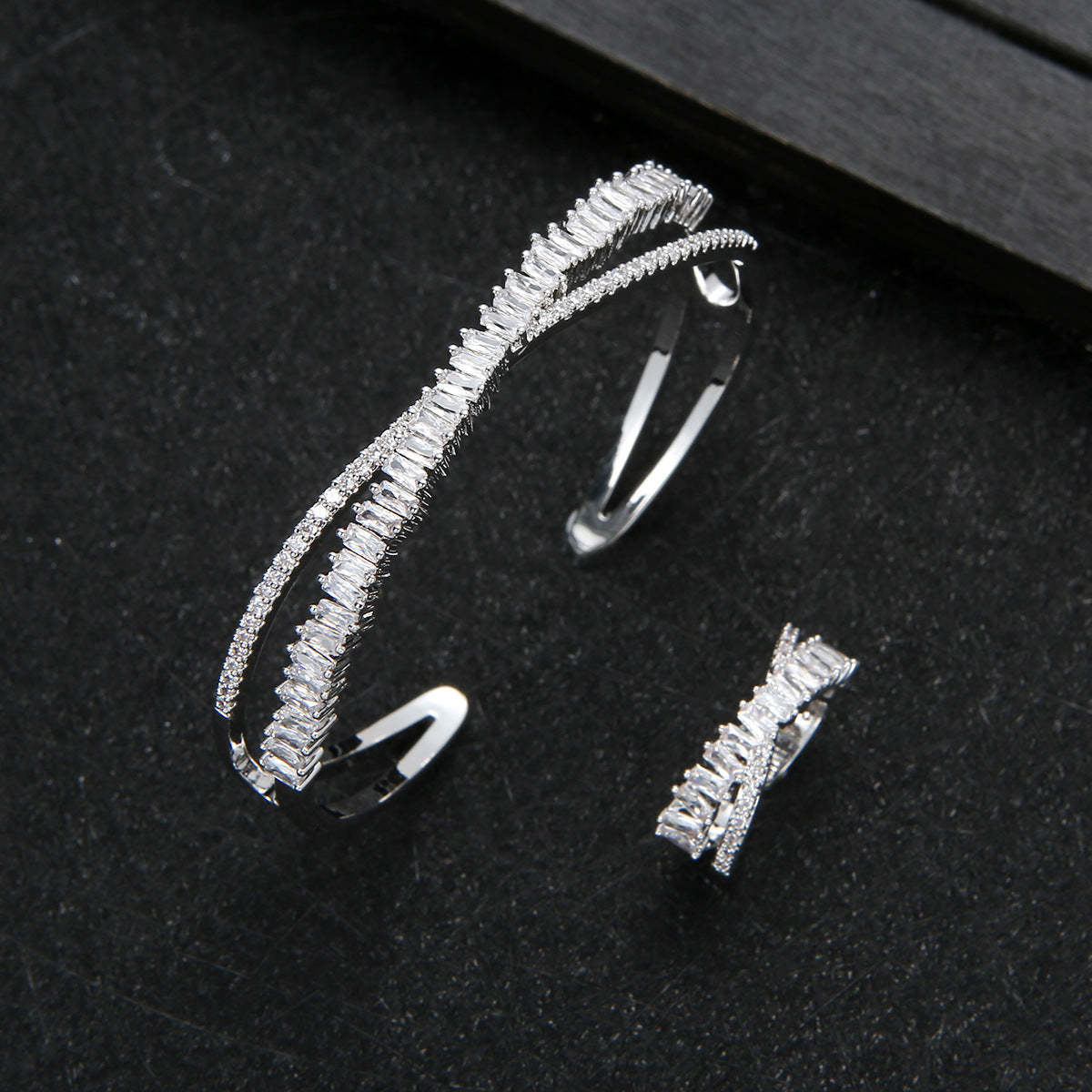 Intertwined Sparkle Jewelry Set-Mix MIx Style