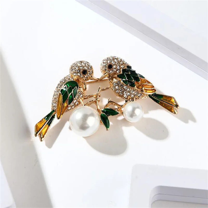 Lovely Pearl Diamonds Trendy Brooch Pins Animals Bird Butterfly Bee | Mix Mix Style [Hot Seller]-Mix MIx Style
