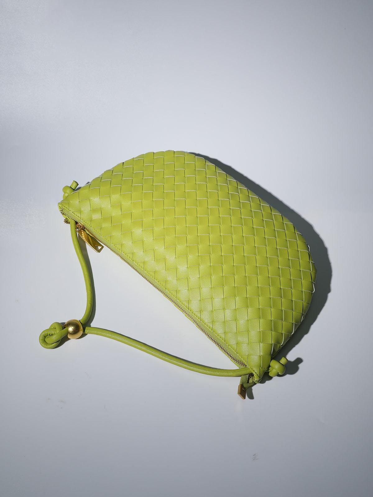 Midge Woven Drawstring Bag In Green-Mix MIx Style