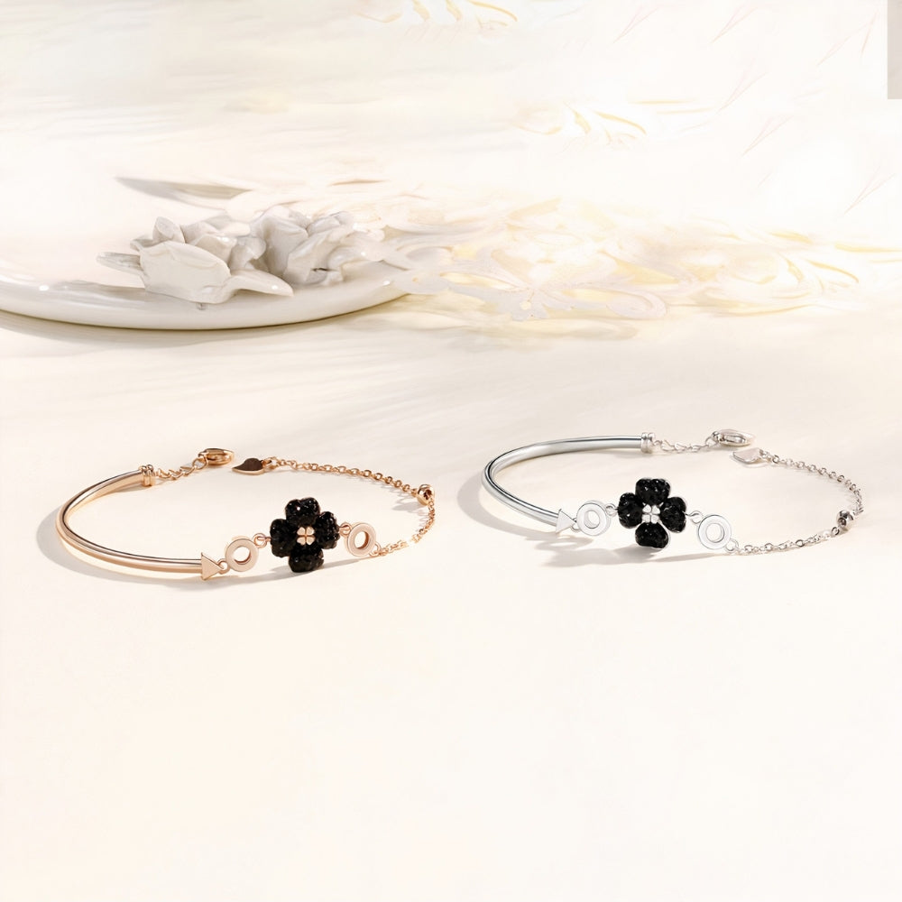 Modern Black Lucky Clover necklace & bracelet Set
