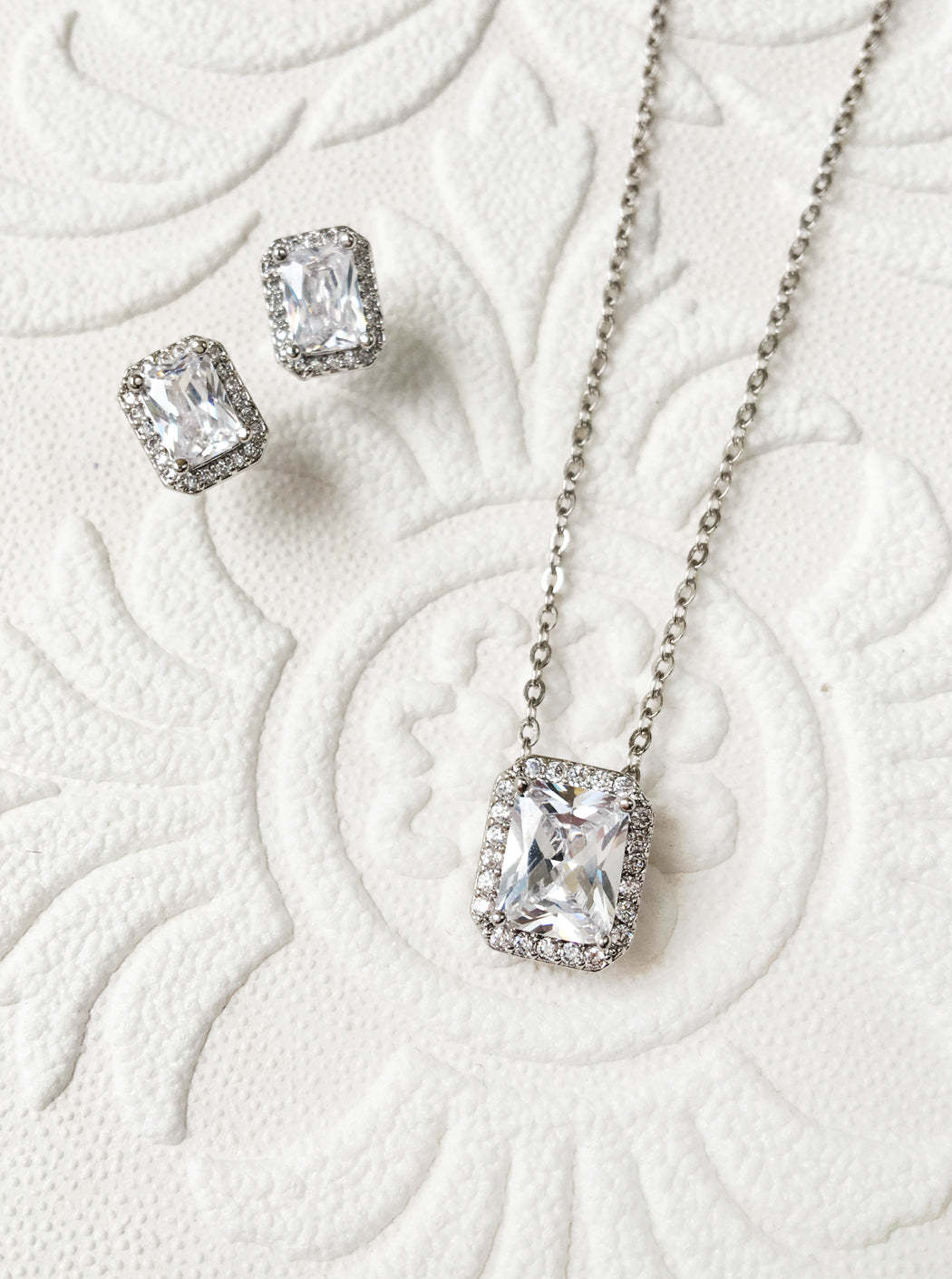 Emerald Cut 18K White Gold Earring and Necklace Set | Mix Mix Style [Hot Seller]-Mix MIx Style