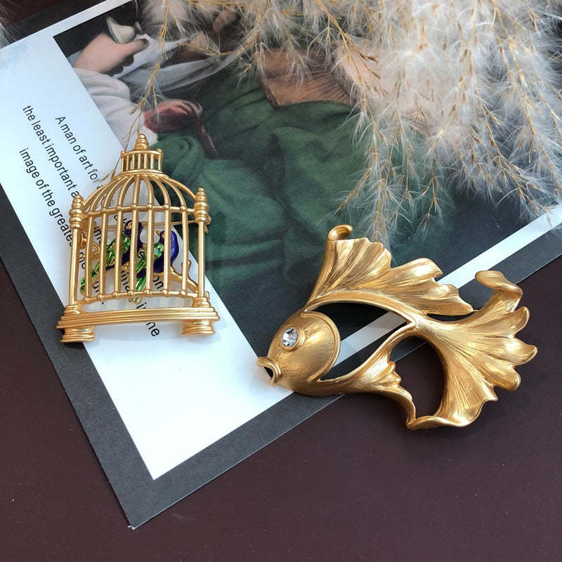 Retro palace style electroplated gold accessories, violin, plain gold, goldfish, diamond, birdcage, umbrella brooch-Mix MIx Style
