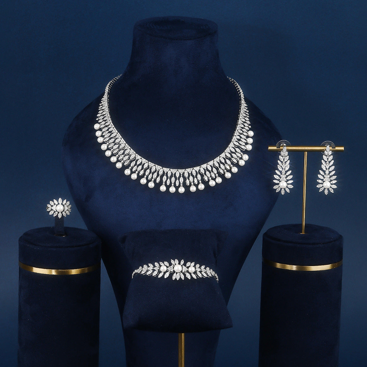 Wedding language European and American four-piece white gold fashionable cubic zirconia luxury elegant necklace earrings bracelet ring-Mix MIx Style