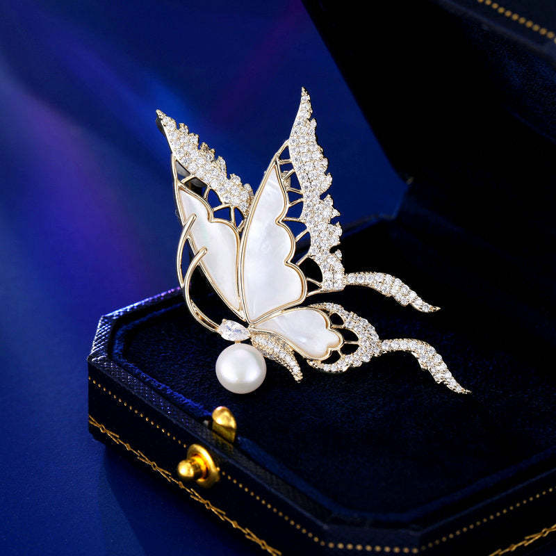 New autumn and winter clothing, cocoon-turned-butterfly coat accessories, fixed pins, high-grade natural mother-of-pearl butterfly brooch-Mix MIx Style