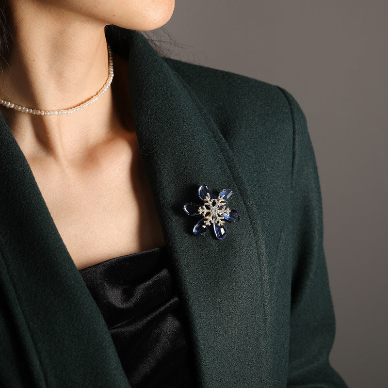 Xiliang Concubine live broadcast supply high-end blue flower brooch rotatable zircon snowflake brooch accessories corsage-Mix MIx Style