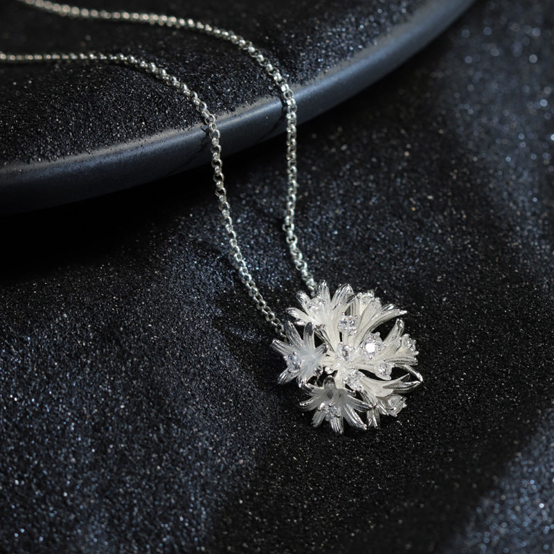 Golden Dainty Retro Flower Pendant Round Cut Diamonds Luxury 18k Gold Plated Necklace Jewelry | Mix Mix Style-Mix MIx Style