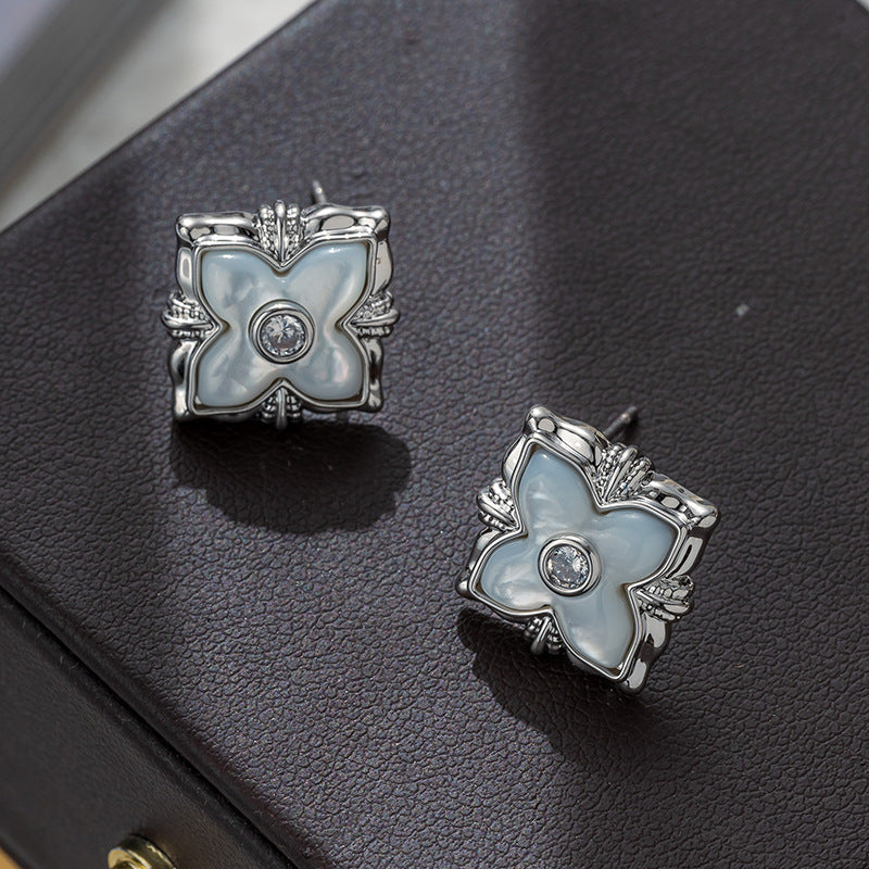 Four-leaf clover earrings for women French light luxury mother-of-pearl diamond fashion earrings 925 silver needle temperament high-end ear jewelry-Mix MIx Style