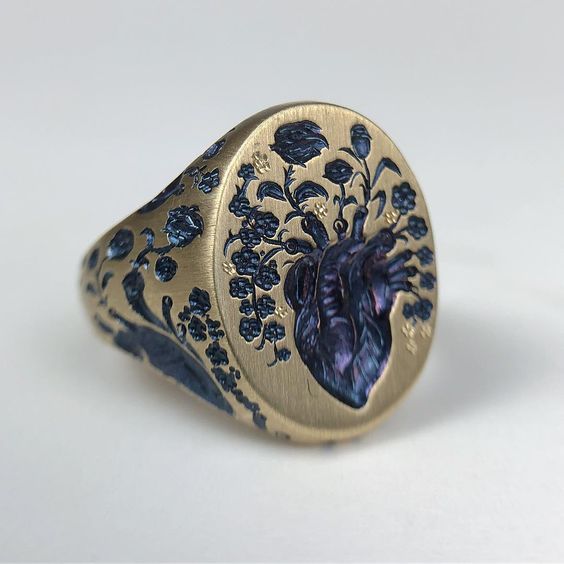 Carved Blue Heart Flowers 18k Vermeil Gold Plated Elegant Retro Oval R