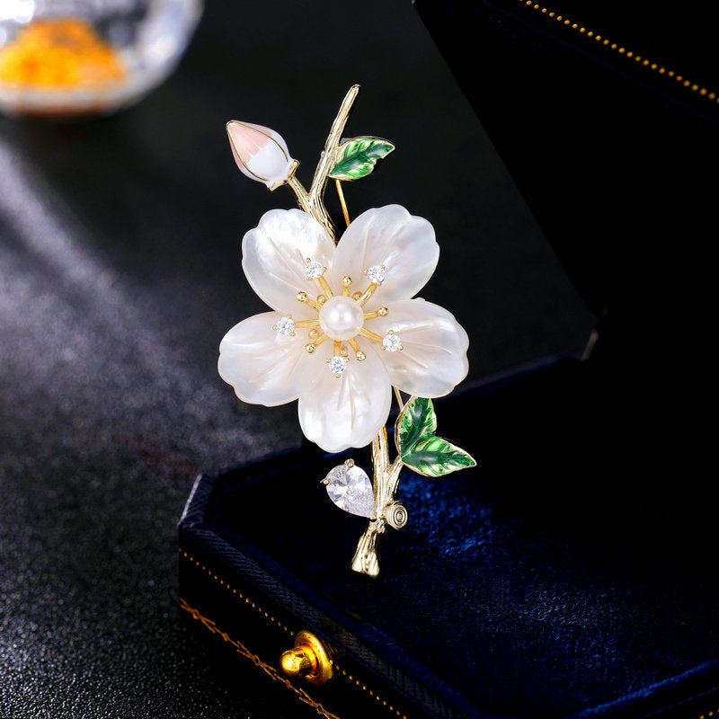 New autumn and winter coat accessories corsage fixed clothing pin high-grade natural mother-of-pearl shell flower brooch-Mix MIx Style