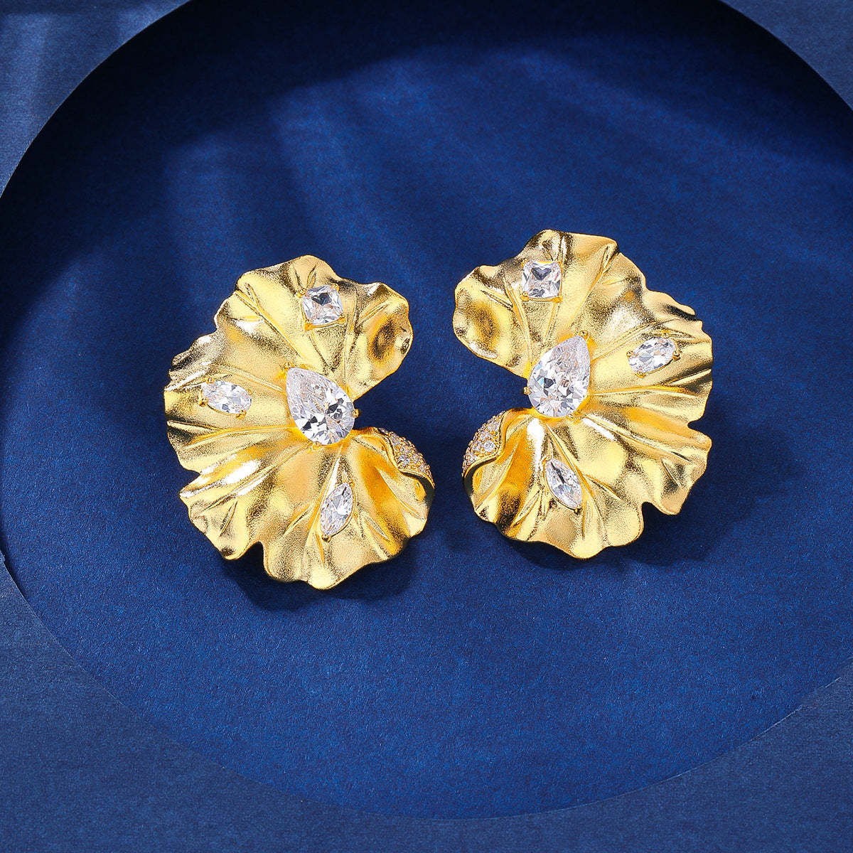 Wedding language original design European and American fashion large flower flower rhinestone geometric earrings catwalk street shooting student earrings-Mix MIx Style