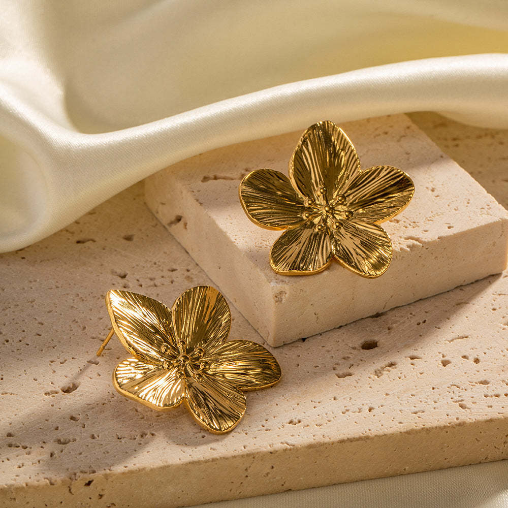 Delicate Flower Shaped Timeless Elegant 18k Vermeil Gold Plated Stud Earrings | Mix Mix Style-Mix MIx Style