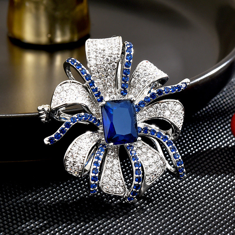 INS new European style elegant temperament classic luxury versatile exquisite retro palace coat brooch one piece delivery-Mix MIx Style