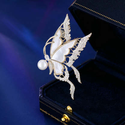 New autumn and winter clothing, cocoon-turned-butterfly coat accessories, fixed pins, high-grade natural mother-of-pearl butterfly brooch-Mix MIx Style