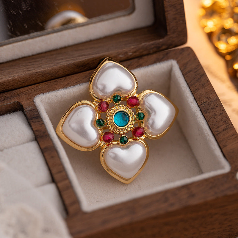 Retro flower brooch for women, pearls, medieval vintage niche design, high-end corsage, versatile and temperamental clothing-Mix MIx Style