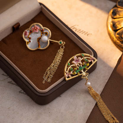 Retro long tassel brooch for women, palace style, natural pearl, abalone and shell, medieval corsage, elegant clothing accessories-Mix MIx Style