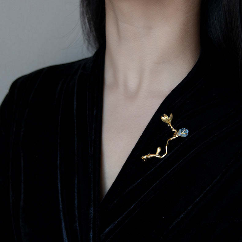 Looking for original Xinyi Xiangwan sterling silver inlaid with aquamarine baby stones new Chinese style magnolia brooch for women-Mix MIx Style