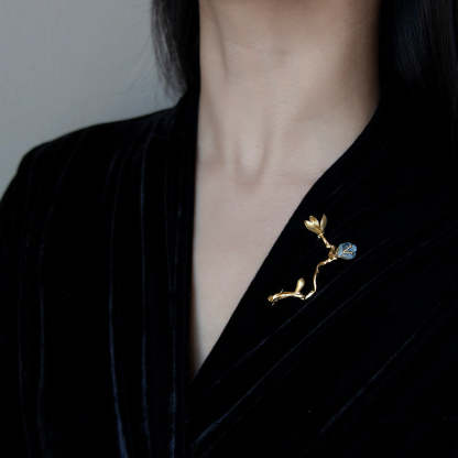 Looking for original Xinyi Xiangwan sterling silver inlaid with aquamarine baby stones new Chinese style magnolia brooch for women-Mix MIx Style