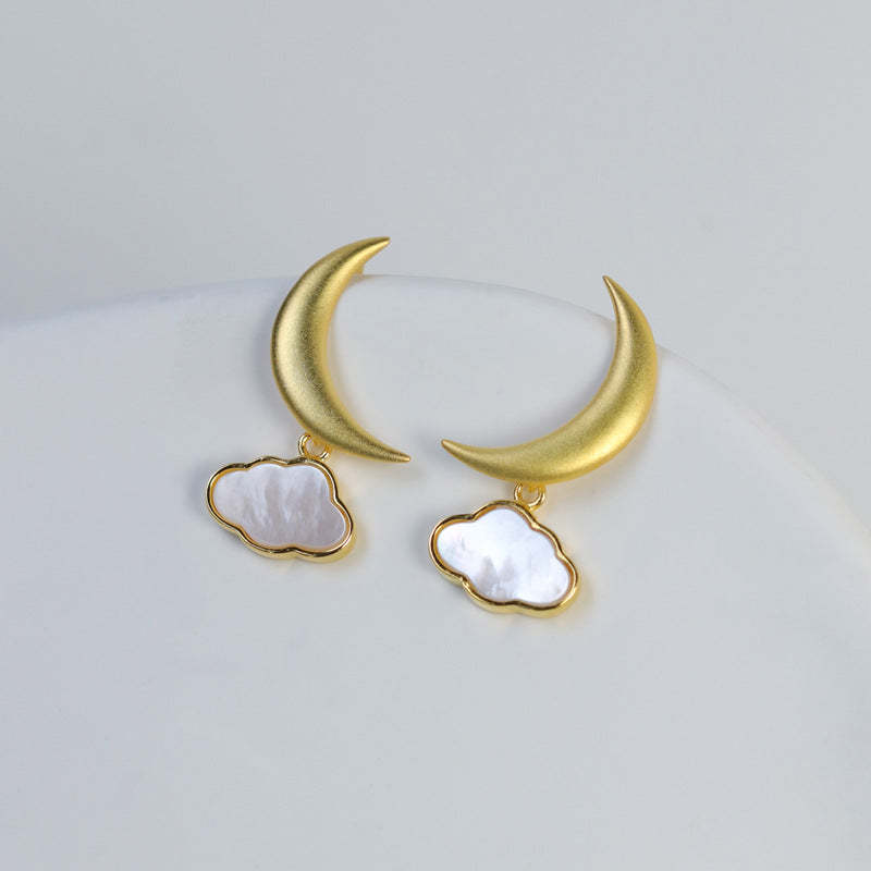 Looking for original moon-peeping sterling silver moon clouds light luxury French romantic temperament niche design high-end earrings-Mix MIx Style