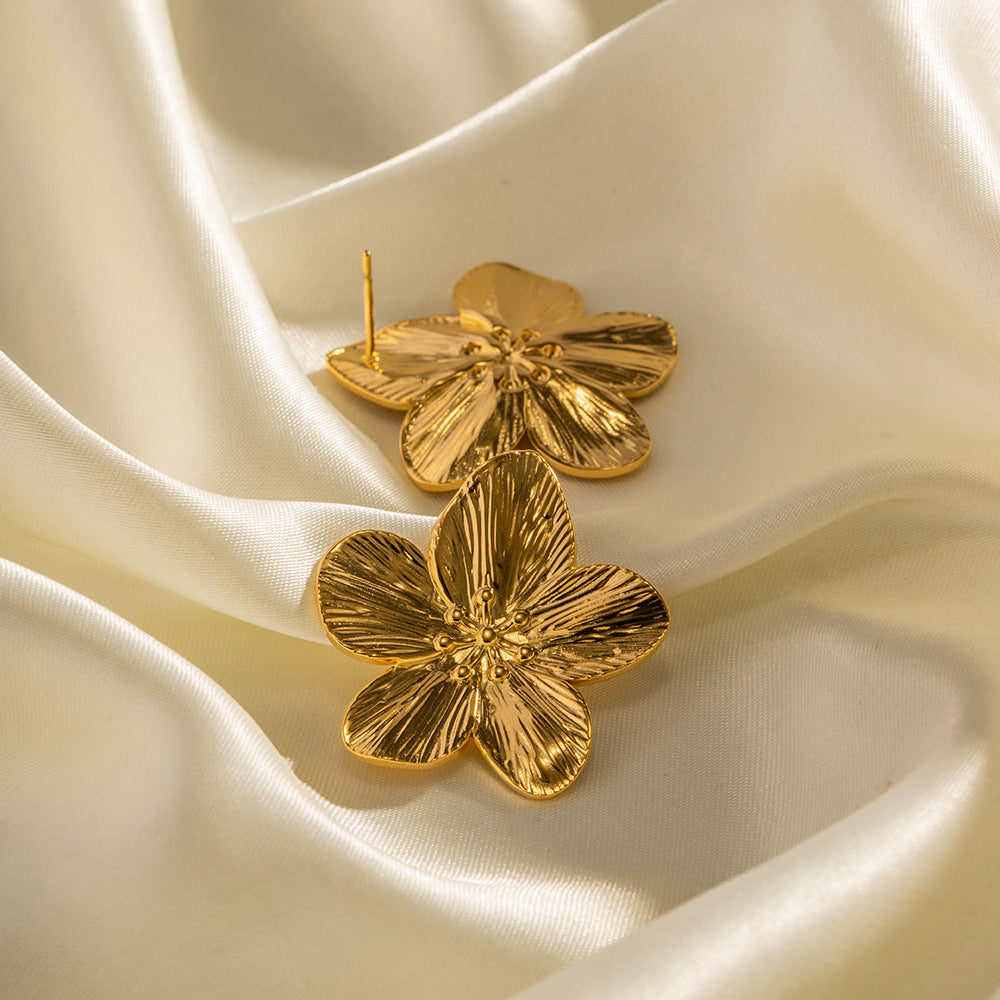Delicate Flower Shaped Timeless Elegant 18k Vermeil Gold Plated Stud Earrings | Mix Mix Style-Mix MIx Style