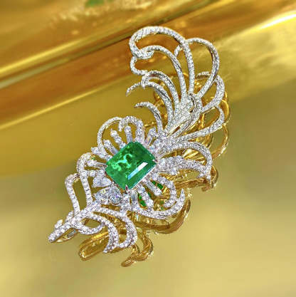 Mujing Jewelry 2022 New Style 925 Silver 10*12 Simulated Emerald Feather Brooch Pendant Luxuriously Inlaid Back Cover Design-Mix MIx Style