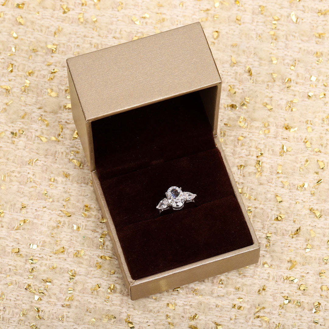 925 silver HW three-stone 2.5ct oval diamond ring egg-shaped ice flower cut high carbon diamond wedding ring light luxury high-end ring female-Mix MIx Style