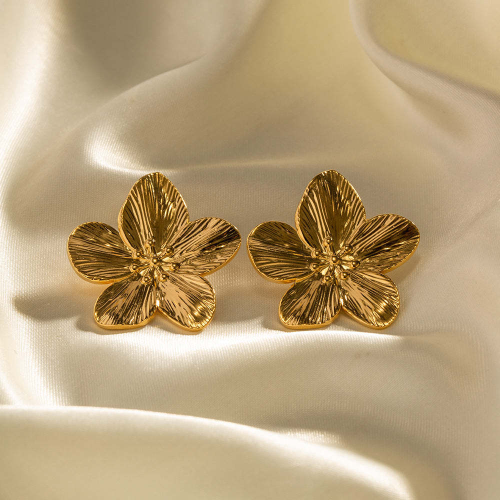 Delicate Flower Shaped Timeless Elegant 18k Vermeil Gold Plated Stud Earrings | Mix Mix Style-Mix MIx Style