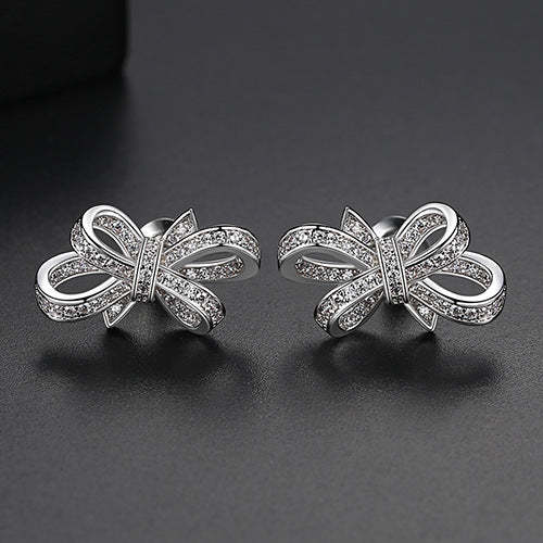 White Bow Trendy Timeless Micro Moissanite Diamond Dainty Elegant 18k 