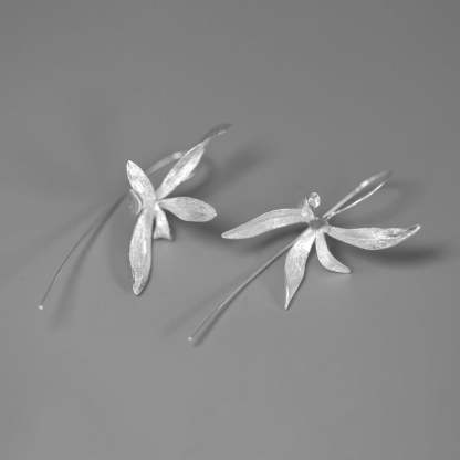 Delicate Orchid Flower Shaped Minimalist Elegant 18k White/Vermeil Gold Plated Stud Earrings | Mix Mix Style-Mix MIx Style